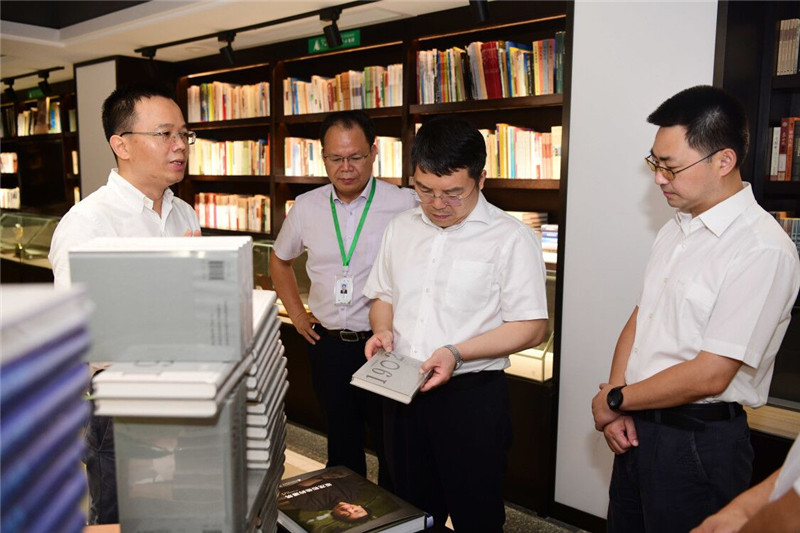 F280AF1E6924DC55F547886113A93B1D_750_750.jpg F280AF1E6924DC55F547886113A93B1D_750_750.jpg