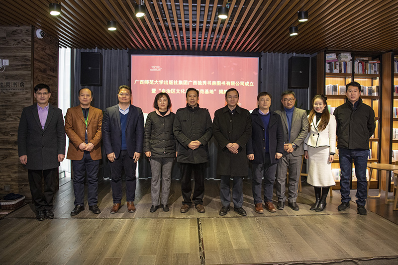 DSC_1935.jpg DSC_1935.jpg