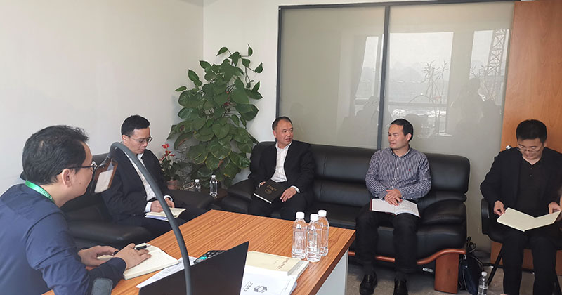 發(fā)集團網(wǎng)站_校黨委副書(shū)記趙鐵到集團公司調研-2021-04-30-調研現場(chǎng)-2.jpg 發(fā)集團網(wǎng)站_校黨委副書(shū)記趙鐵到集團公司調研-2021-04-30-調研現場(chǎng)-2.jpg