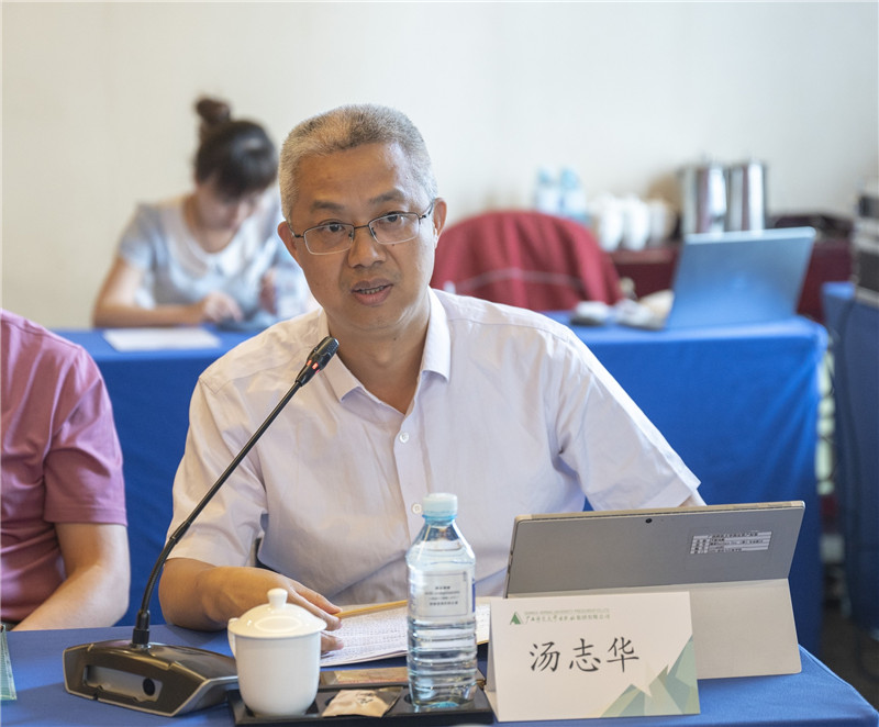 14廣西師范大學(xué)黨委常委、宣傳部部長(cháng)，馬克思主義學(xué)院院長(cháng)湯志華作專(zhuān)題發(fā)言（李顯楊 攝）.jpg