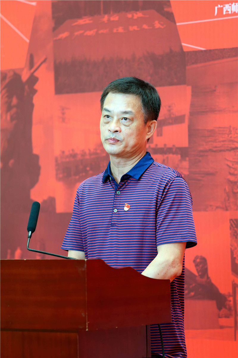 中國攝影家協(xié)會(huì )理事、廣西攝影家協(xié)會(huì )主席施興良致辭（賴(lài)志文攝）.jpg