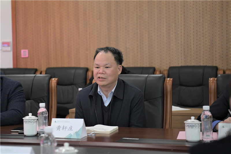 集團公司黨委書(shū)記、董事長(cháng)黃軒莊講話(huà)（廖茹畫(huà) 攝）.jpg