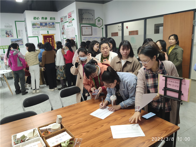 1.“社史社情及普法知識問(wèn)答”活動(dòng)現場(chǎng).jpg 1.“社史社情及普法知識問(wèn)答”活動(dòng)現場(chǎng).jpg