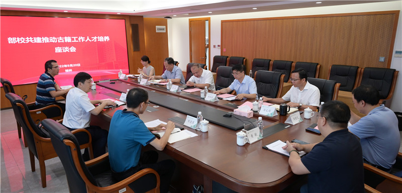 DSC_1000.jpg DSC_1000.jpg