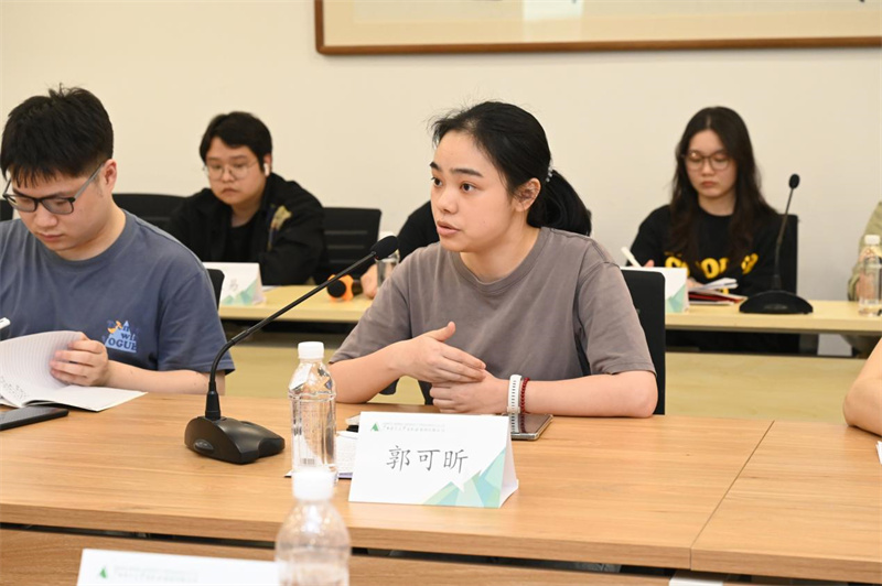 團支部書(shū)記發(fā)言.jpg 團支部書(shū)記發(fā)言.jpg