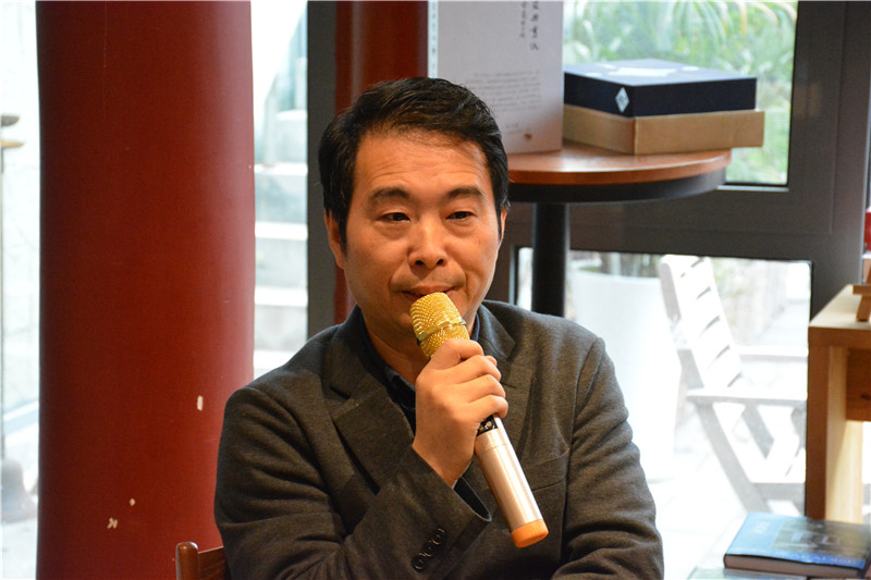 西渡發(fā)言   小眾書(shū)坊供圖.JPG